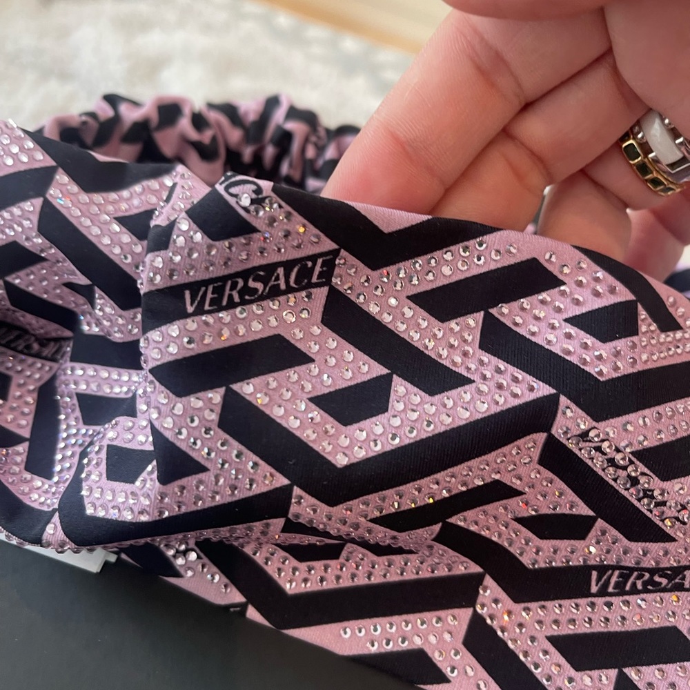 Versace headband🌸🌸